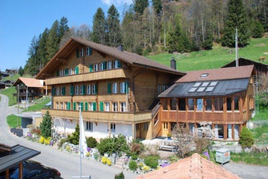 Schule in Großaufnahme Schule in Großaufnahme