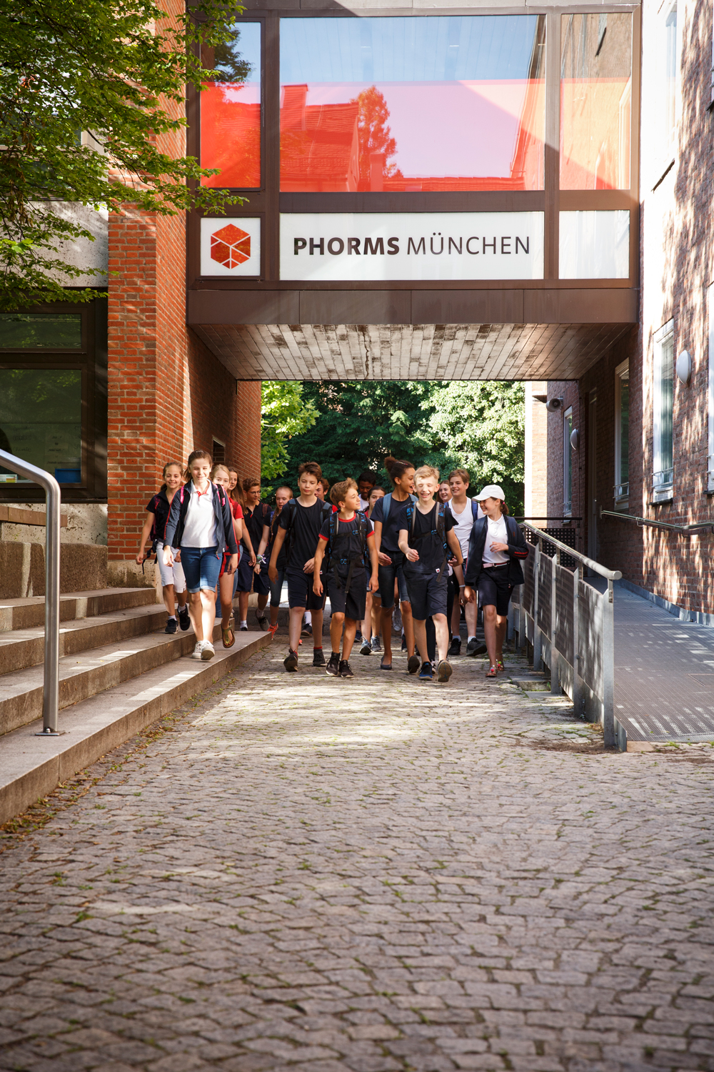 Phorms Campus München, Bilinguale Grundschule