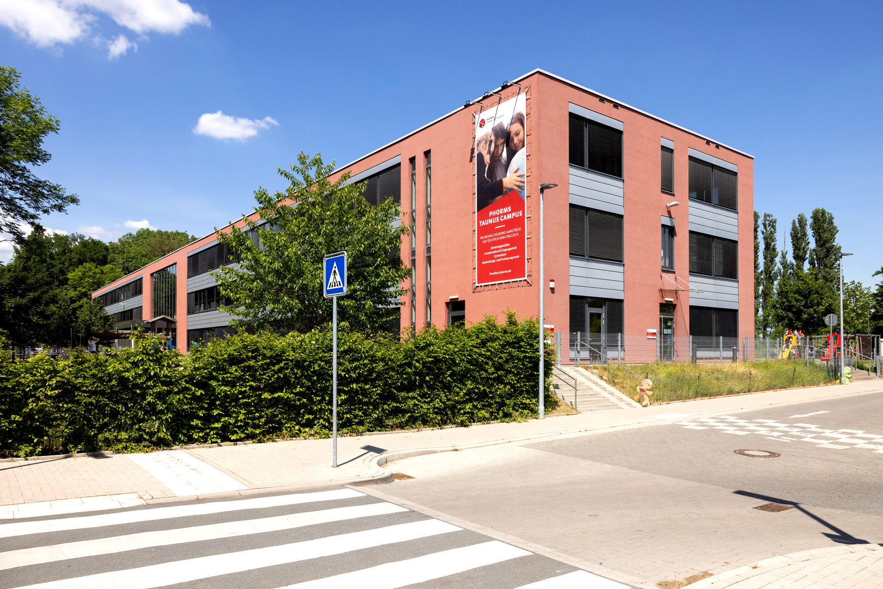 Phorms Campus Frankfurt Taunus, Bilinguale Eingangsstufe und Grundschule